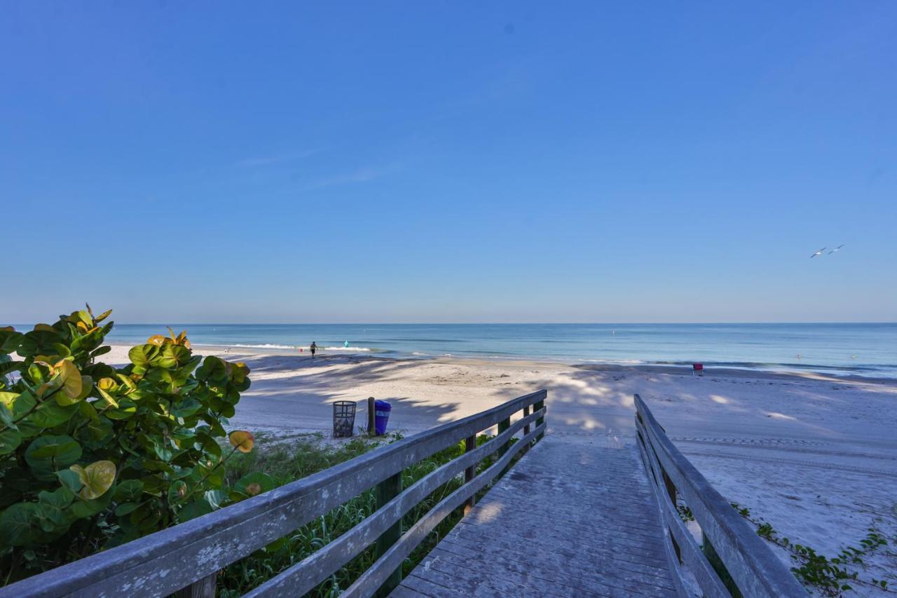 100 Steps To Beautiful Indian Rocks Beach, Oceanside, 2 Bedroom Updated Condo Clearwater Beach Buitenkant foto
